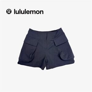 Lululemon black cargo hiking shorts high rise pockets relaxed fit - size 4